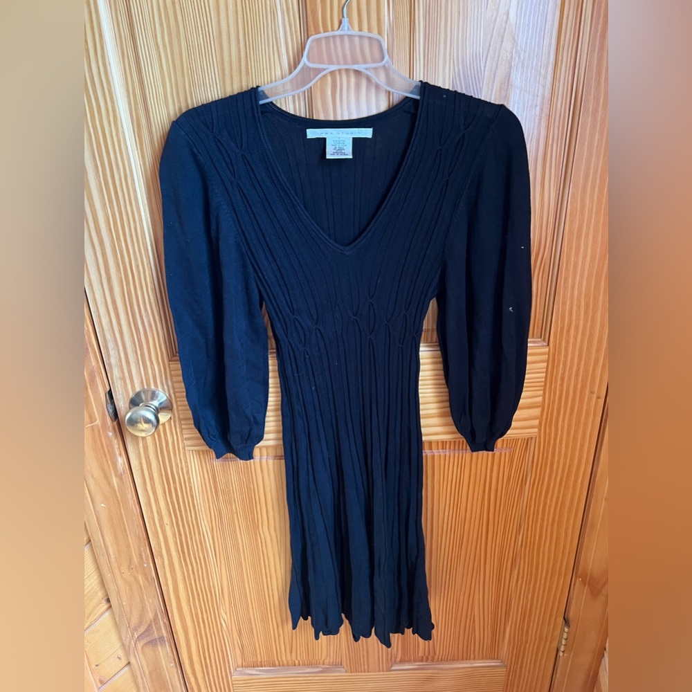 Max Studio dress worn once. Size small. Perfect condition.